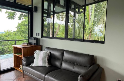 Parrita Casa | Mountaintop House with Breathtaking Views