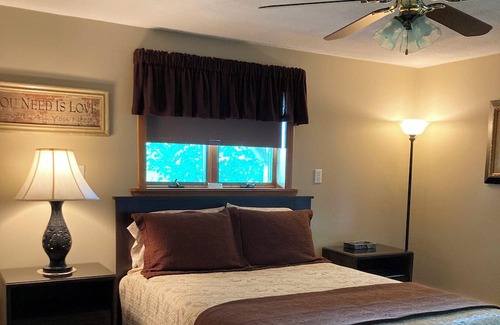 Lodi Cama Y Desayuno | Private Room in B&B on Seneca Lake Wine Trail