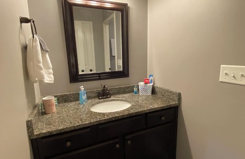 Townville Casa | Relaxing water front home on Lake Hartwell, S.C. Beautiful sunsets. Pet friendly