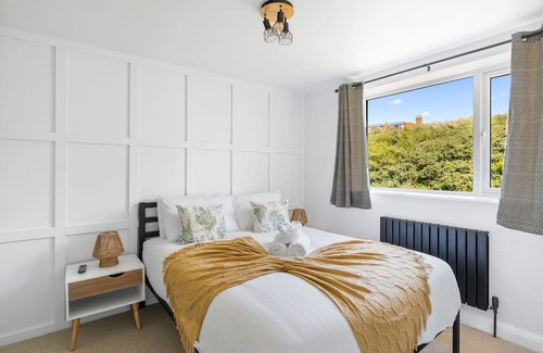 Seaford Casa | Luxury coastal stay, steps away from Seaford Beach