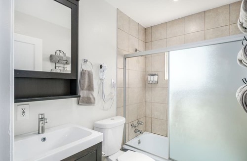 Fresno Casa | Simply, Great Value - Clean, Safe and Functional