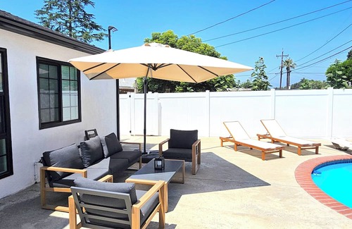 Glendora Casa | Luxurious Pool House in Glendora