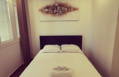 La Demi - Lune Apartamento | Beautiful T2 in a modern residence with private parking