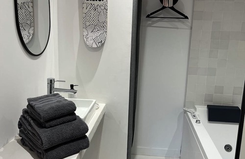 Villefranche-sur-Saone Apartamento | Loveroom Centre Ville