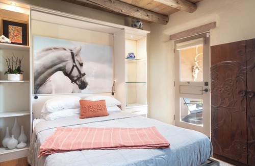 Nambe Pueblo Apartamento | Tranquil 2-bedroom apartment with AC/Wifi in delightful Tesuque area, Santa Fe