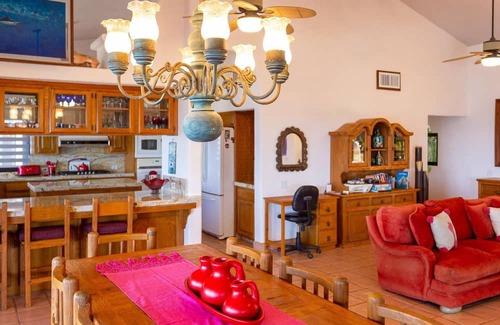 Buenavista Casa | Beachfront 2 BR Home w/pool