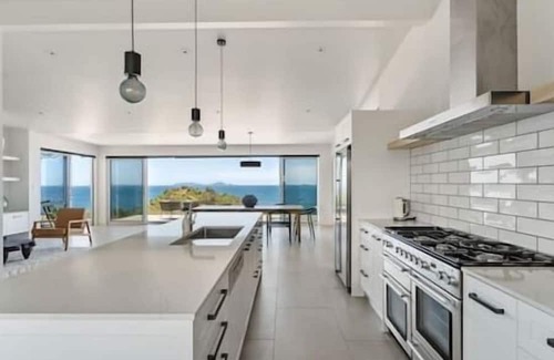 Tutukaka Casa | North Gable House - Luxurious retreat