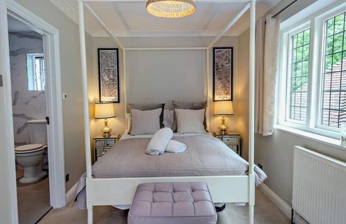 Cookham Dean Casa | Luxury Riverside Mansion in Marlow