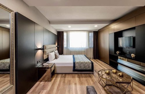 Sisli Apartamento | A Palace Suites - Deluxe Two-Bedroom Suite 1