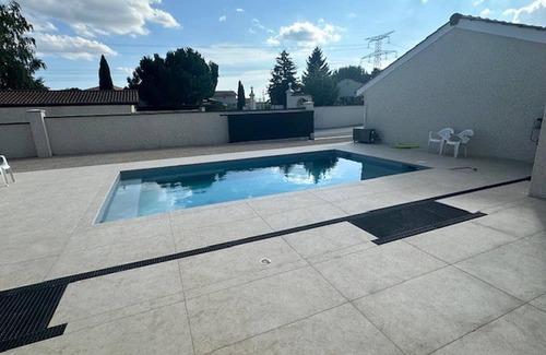 Satolas-et-Bonce Casa | House 90 with 8 bedrooms lechaffardcom