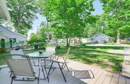 Cadillac Cabaña | Cadillac Cottage w/Grill: Walk to Lake Cadillac!