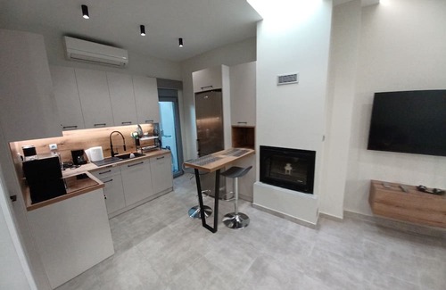 Lesvos Casa | 5 minutes to the center!Pet-Friendly!