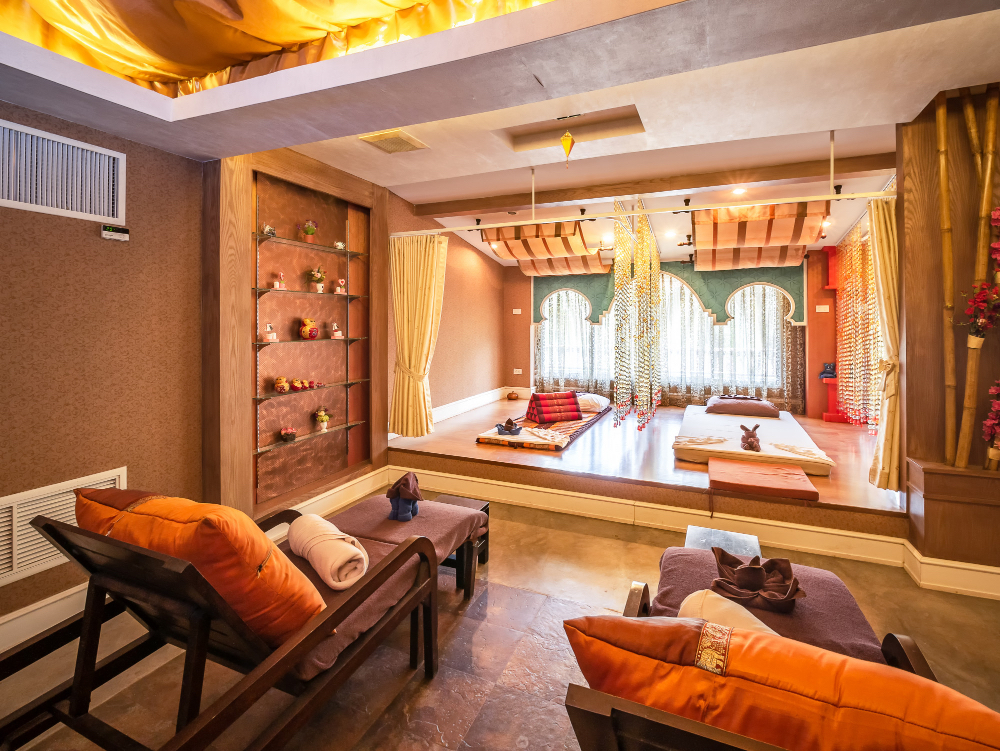 Woods Of Century Park Condominio | 1BR Condo w/Office Catered to Businessman, Entrepreneurs, and Techies-Sleeps 3
