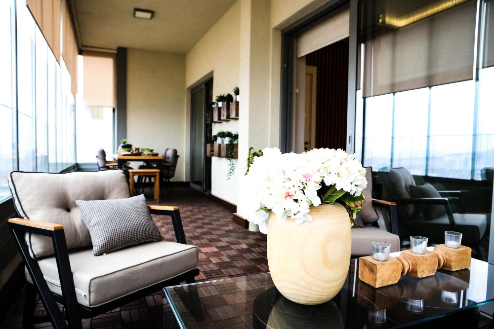 Woods Of Century Park Condominio | 1BR Condo w/Office Catered to Businessman, Entrepreneurs, and Techies-Sleeps 3
