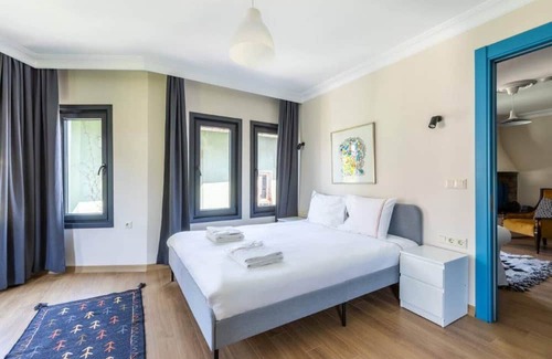 Ortakoy Apartamento | This apartment is a 2 bedroom(s), 2 bathrooms, located in Beşiktaş, İstanbul.