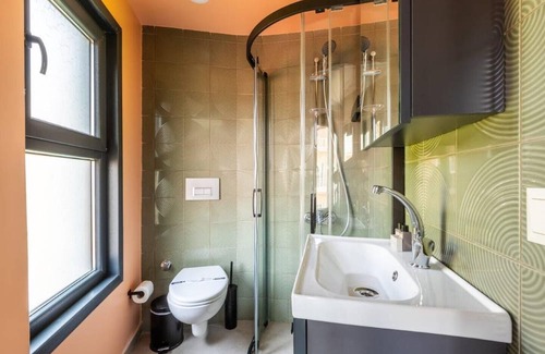 Ortakoy Apartamento | This apartment is a 2 bedroom(s), 2 bathrooms, located in Beşiktaş, İstanbul.