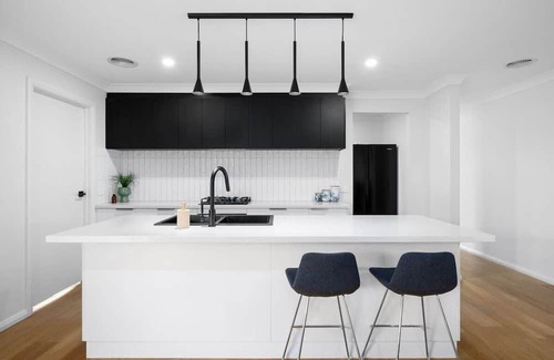 Thurgoona Casa | Albury Oasis Summary: