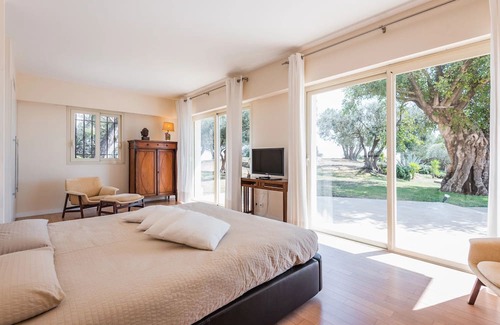 Cap d'Ail Casa | Breathtaking Clifftop Villa with Panoramic Mediterraneanview