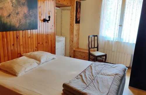 Querigut Casa | The Ginèvre House