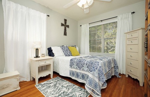 Lake Jackson Casa | The Charmer