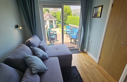 St. Mawes Cabaña | Sunnybanks - a holiday home that sleeps 8 guests in 4 bedrooms