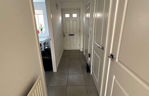 Loughton Casa | A comfortable room with ensuite