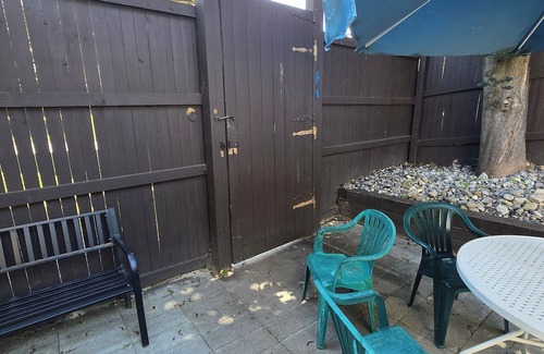 Owings Mills Casa | Charming 1-bedroom,with Living room BASEMENT APT in Owings Mills with a POOL!