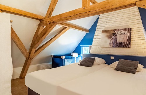 Damme Otro | Historic Farmhouse middle of polder landscape