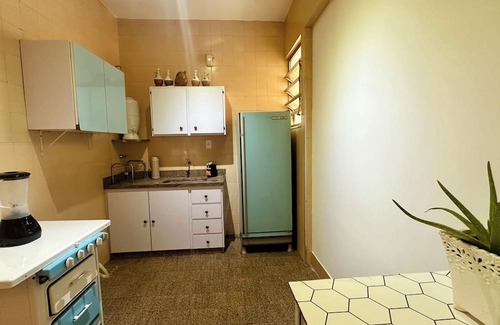 Belo Horizonte Apartamento | Apê Amplo 2 Qrts com Varanda no Centro de BH