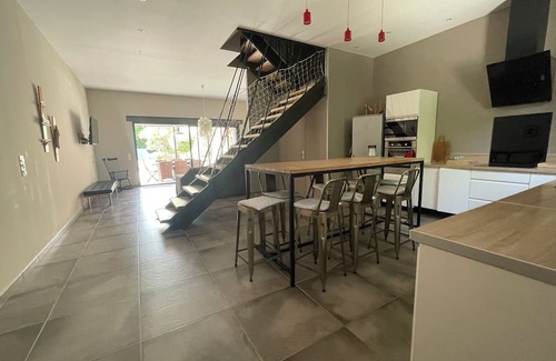 Nissan-lez-Enserune Casa | CIFFRE HOUSE 4 BEDROOMS SWIMMING POOL GARDEN 17 minutes from the beach