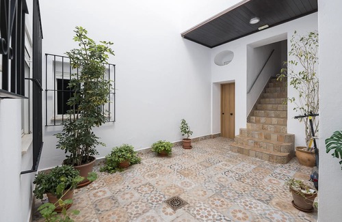 Medina-Sidonia Apartamento | Los Alcornocales - One Bedroom Apartment, Sleeps 2