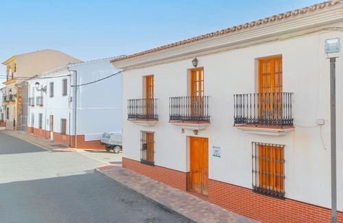 Periana Chalet De Esquí | Casa Lucia 4 - Two Bedroom Chalet, Sleeps 4