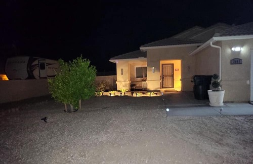 Thermal Casa | Dog-friendly desert gem with central A/C, WiFi, grill, and washer/dryer
