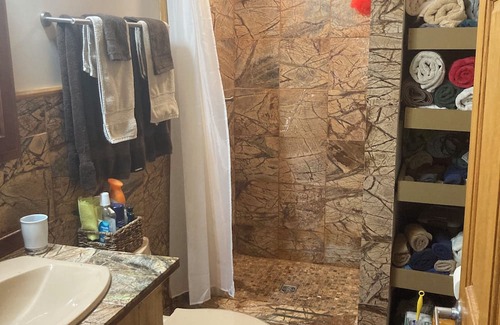 Paris Cabina | Your Own Nature Preserve