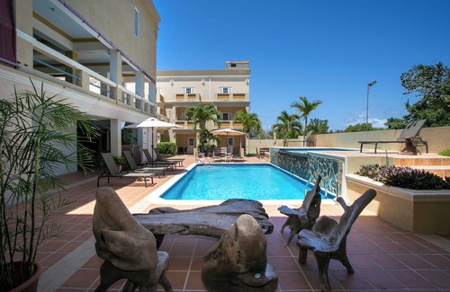 The Valley Condominio | 2nd floor garden view two bedroom!