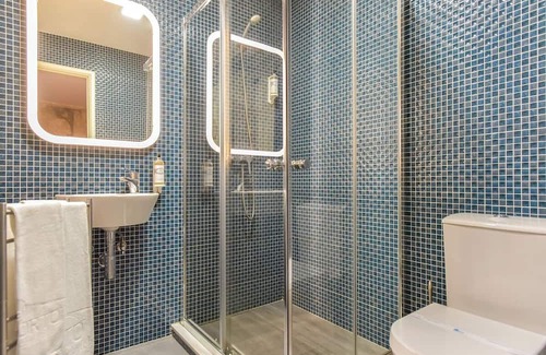 Sao Nicolau Villa | Apartment Tomas - Four Bedroom Villa, Sleeps 10