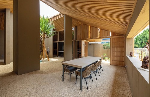 Shiraho Casa | Enveloped in the richness of island time A pri /Ishigaki Okinawa