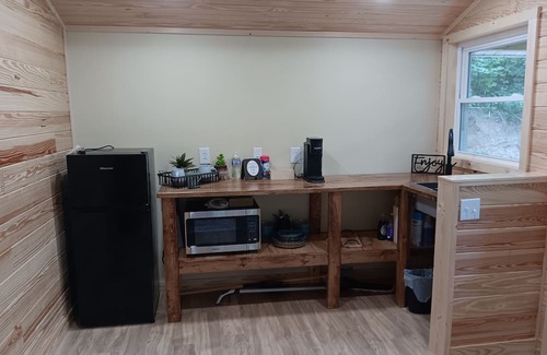 Lynn Garden Cabina | RECONNECT to nature with cozy cabin near Church Hill, TN