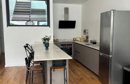 Talence Casa | Very nice shop in Talence, near streetcar and shops, 15' from Bordeaux center.