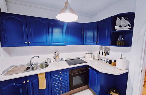 Torremolinos Chalet De Esquí | Feel at home away from home, where peace is met!