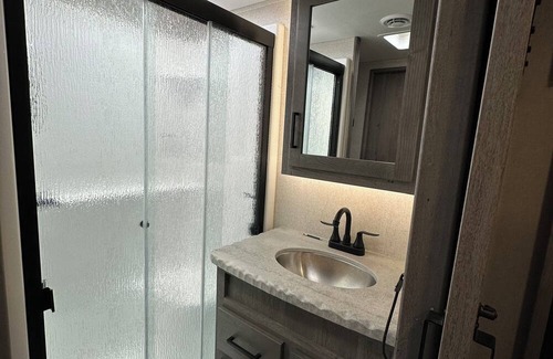 Cascade Casa | Luxury RV! Panoramic views of Cascade - Perfect for a Relaxing Getaway!