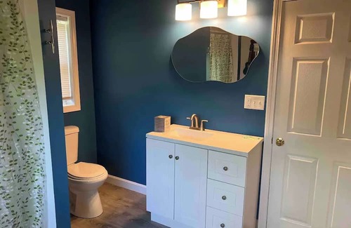 Windham Cabaña | Quaint Cobbetts Pond Cottage with Pond Views