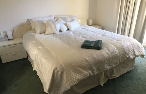 Golden Grove Casa | Home away from Home!