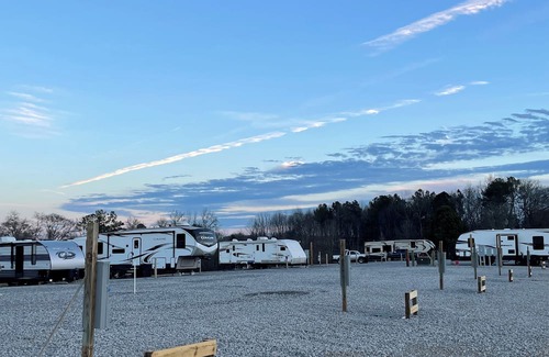 Cullman Alquiler De RV | RV Camping Rock The South Walk to Rock The South 1/2 Mile To Entrance.