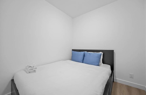 Crescent Heights Apartamento | Walk to Saddledome | Calgary Tower View | Rooftop Patio