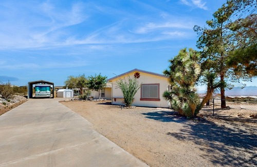 Meadview Casa | 3bd, dog-friendly home with central AC