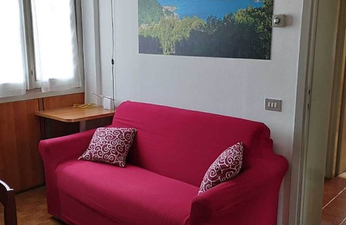 Stazzona Apartamento | Casa Vacanze "window on the Lake"