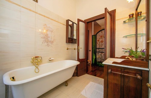 Desenzano del Garda Villa | Villa Barbara - Five Bedroom Villa, Sleeps 8