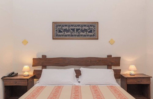 Arborea Villa | 7 Ala Birdi Cottage 150m From The Sea