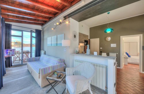 Arona Villa | Stella Del Lago Pied Dans L'Eau